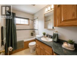 807 Waterloo Road, Ootischenia, BC V1N4K8 Photo 17