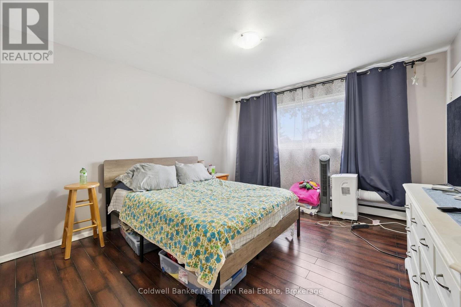 1561-1567 QUEENSTON ROAD - 14