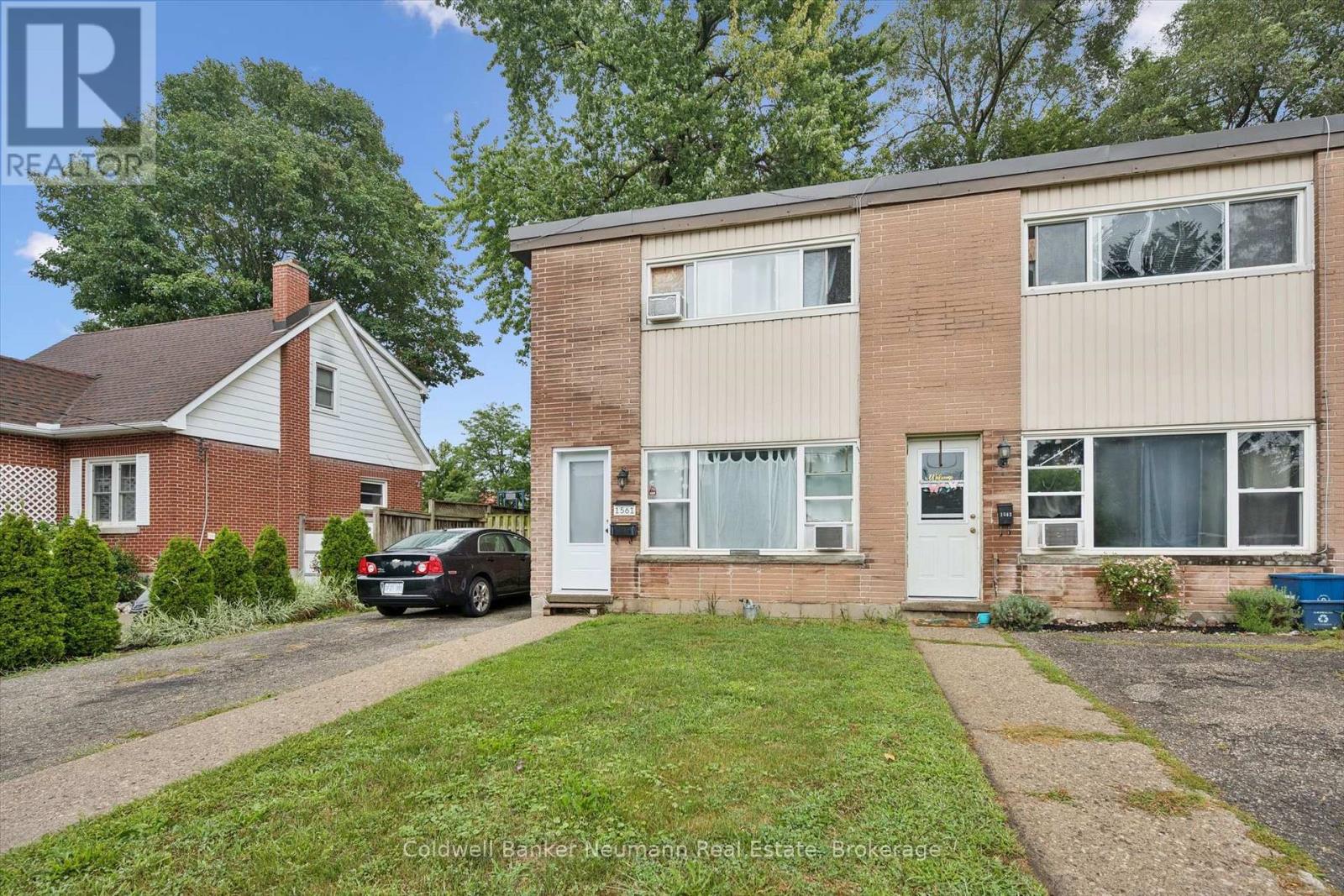 1561-1567 QUEENSTON ROAD - 9
