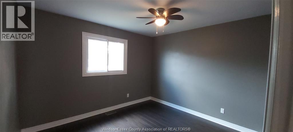 8339 KINGSTON CRESCENT - 21