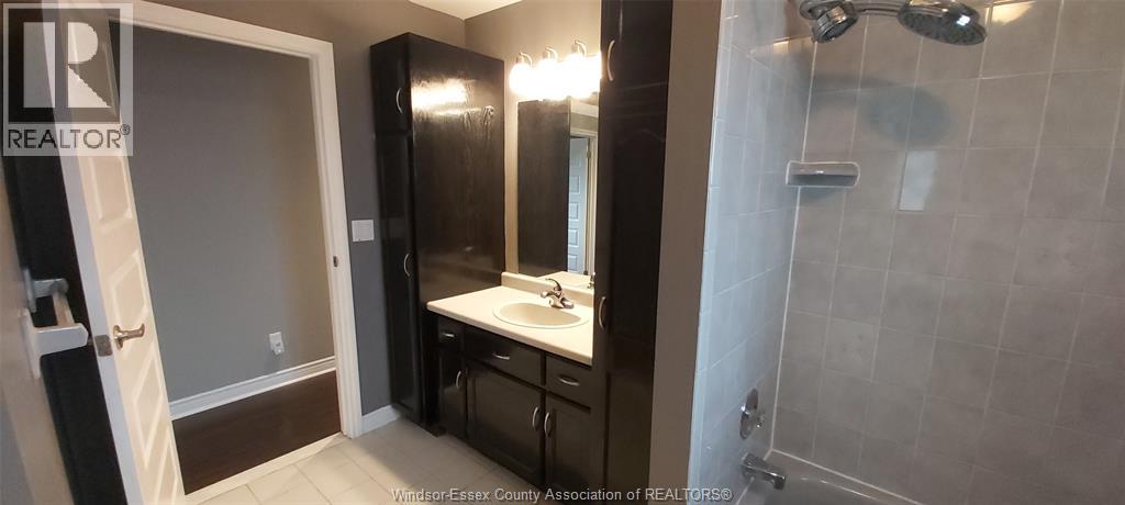 8339 KINGSTON CRESCENT - 26