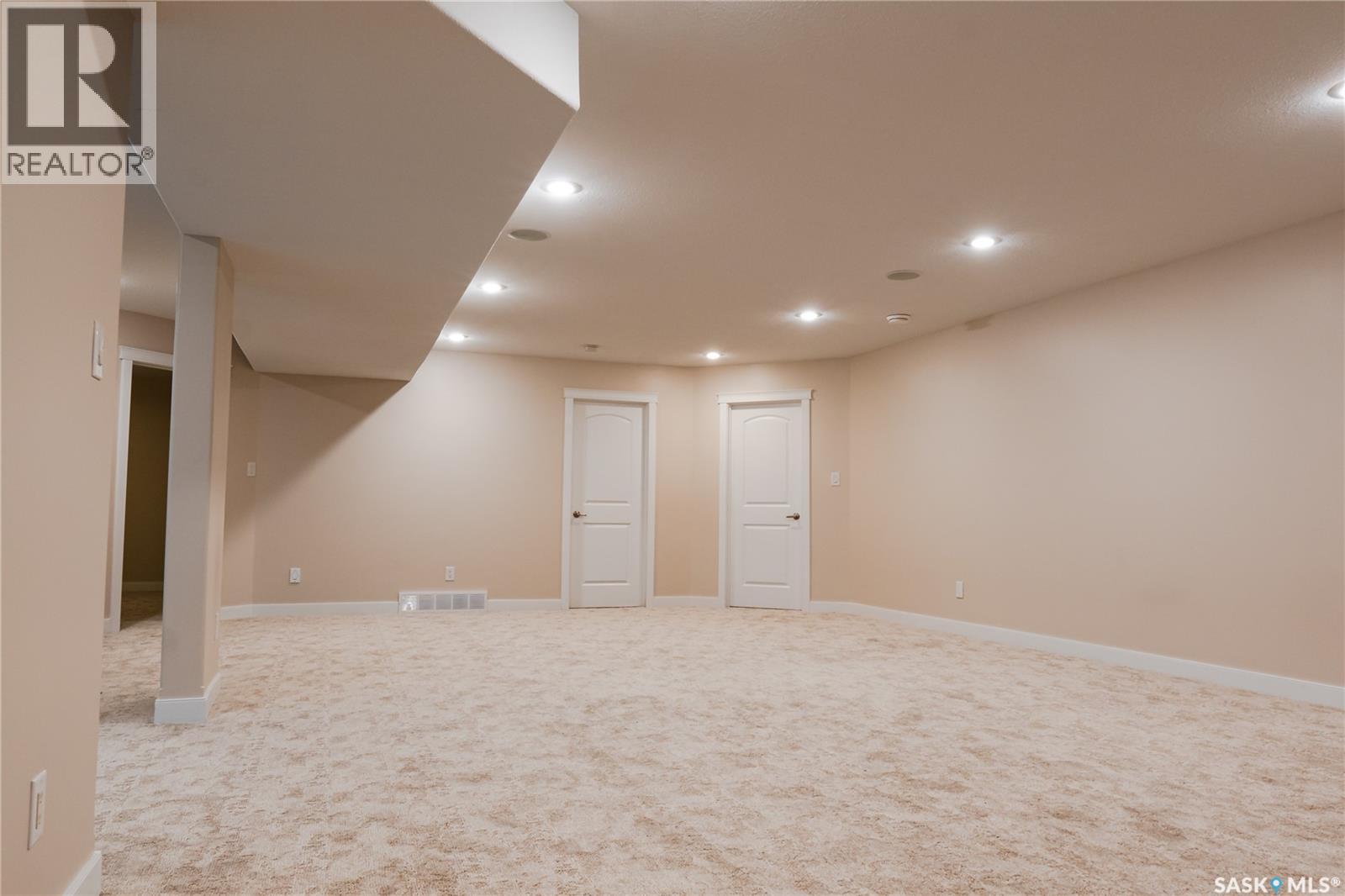 62 Glen Howard WAY - Image 53