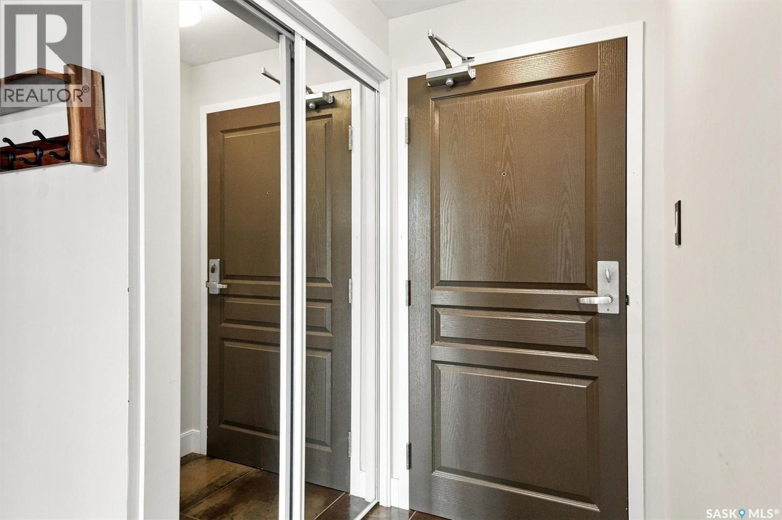 #305 721 8th STREET E - 27