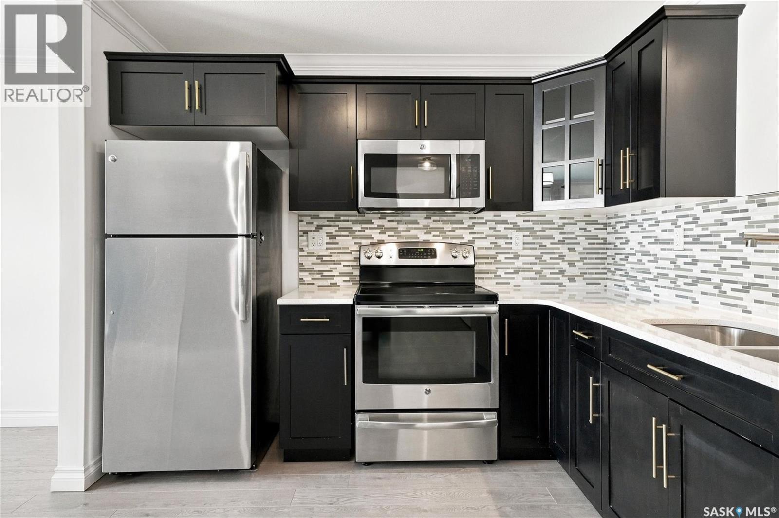 #211 225 Hassard CLOSE - Image 13