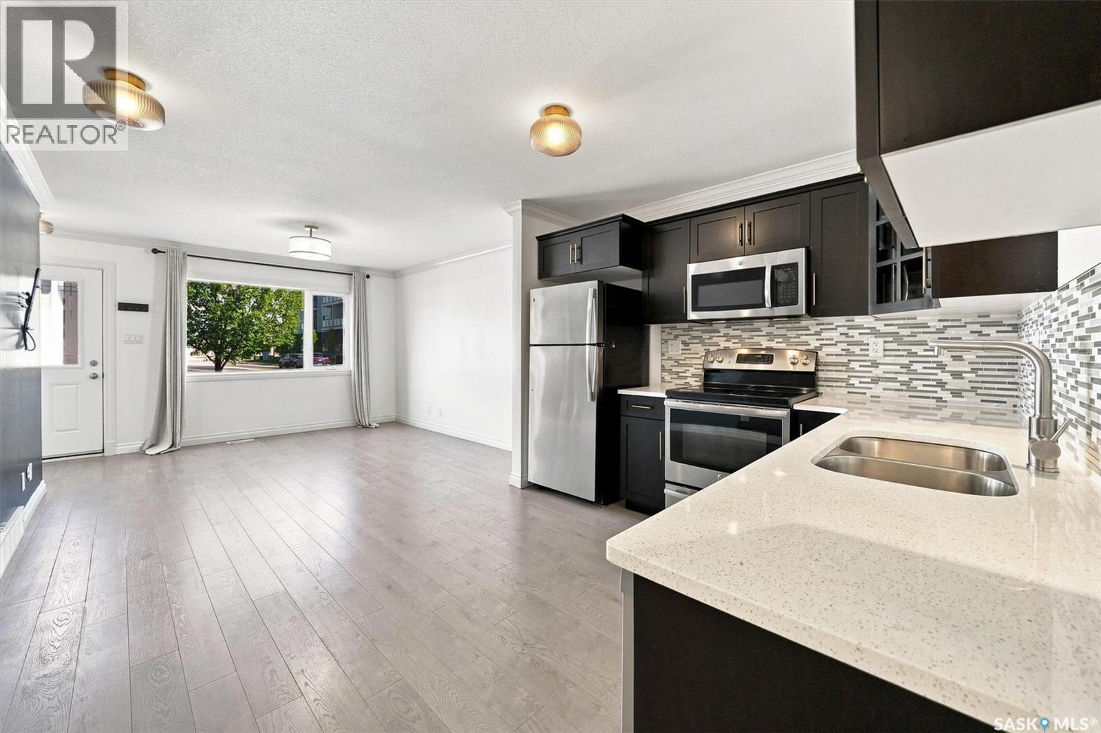 #211 225 Hassard CLOSE - Image 14
