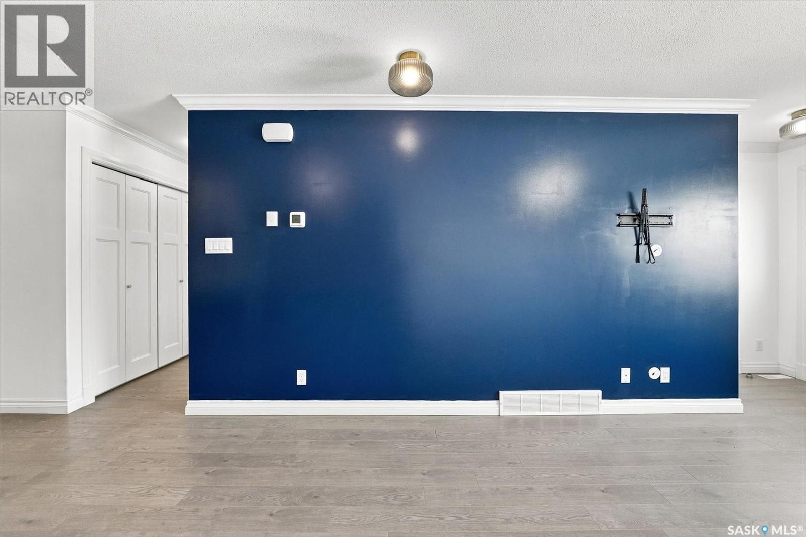 #211 225 Hassard CLOSE - Image 15