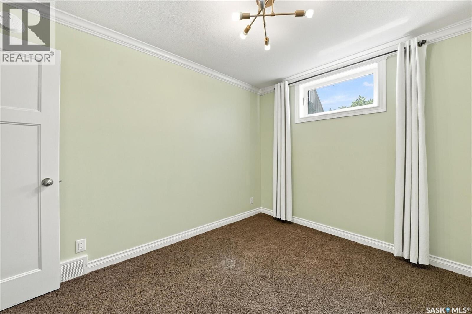 #211 225 Hassard CLOSE - Image 26