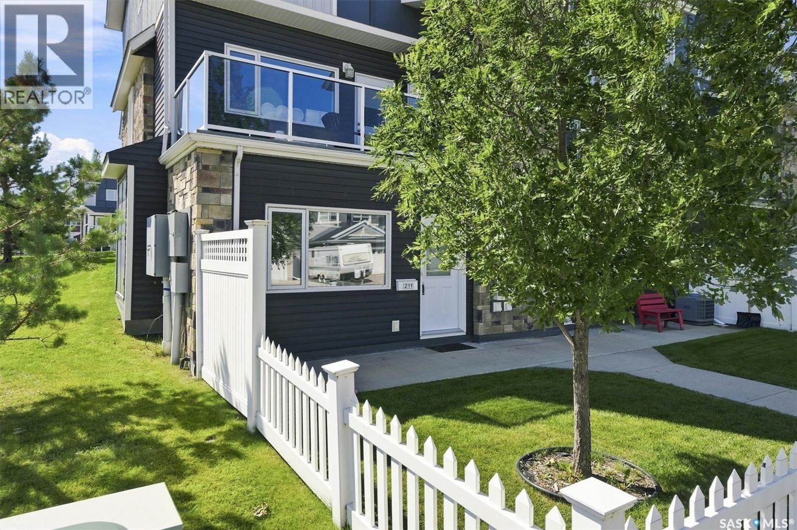 #211 225 Hassard CLOSE - Image 30