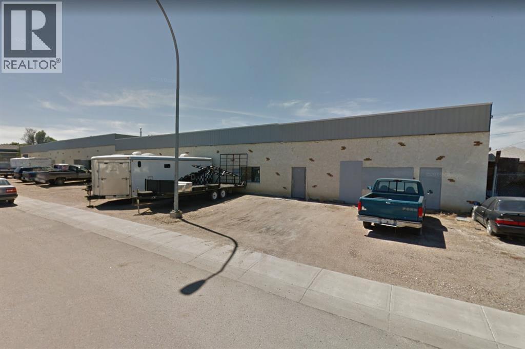 127 5 Street NE, Redcliff, Alberta, T0J2P0