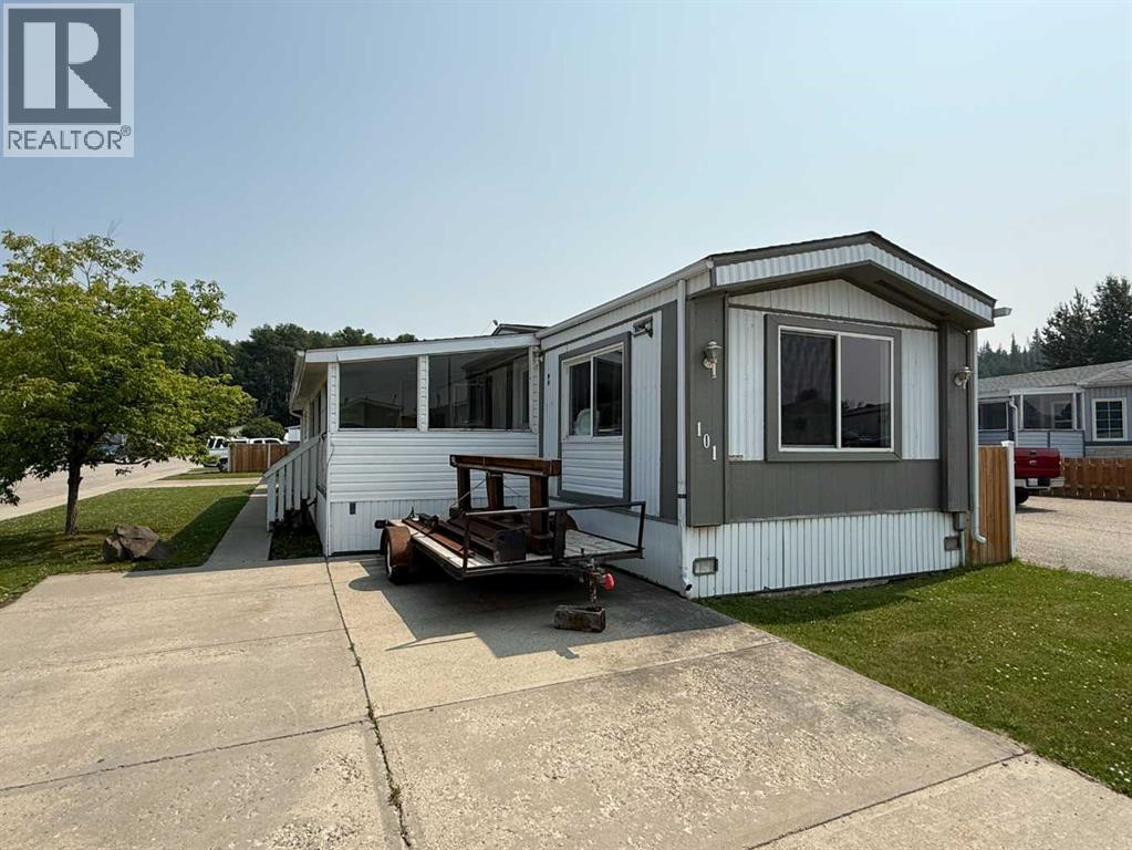 101 Litke Cove, Hinton, Alberta, T7V1A7