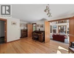 2185 Widgeon Rd, Qualicum Beach, BC V9K1Y8 Photo 32
