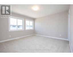 138 Renfrew Trail, Welland, ON L3C0K2 Photo 11
