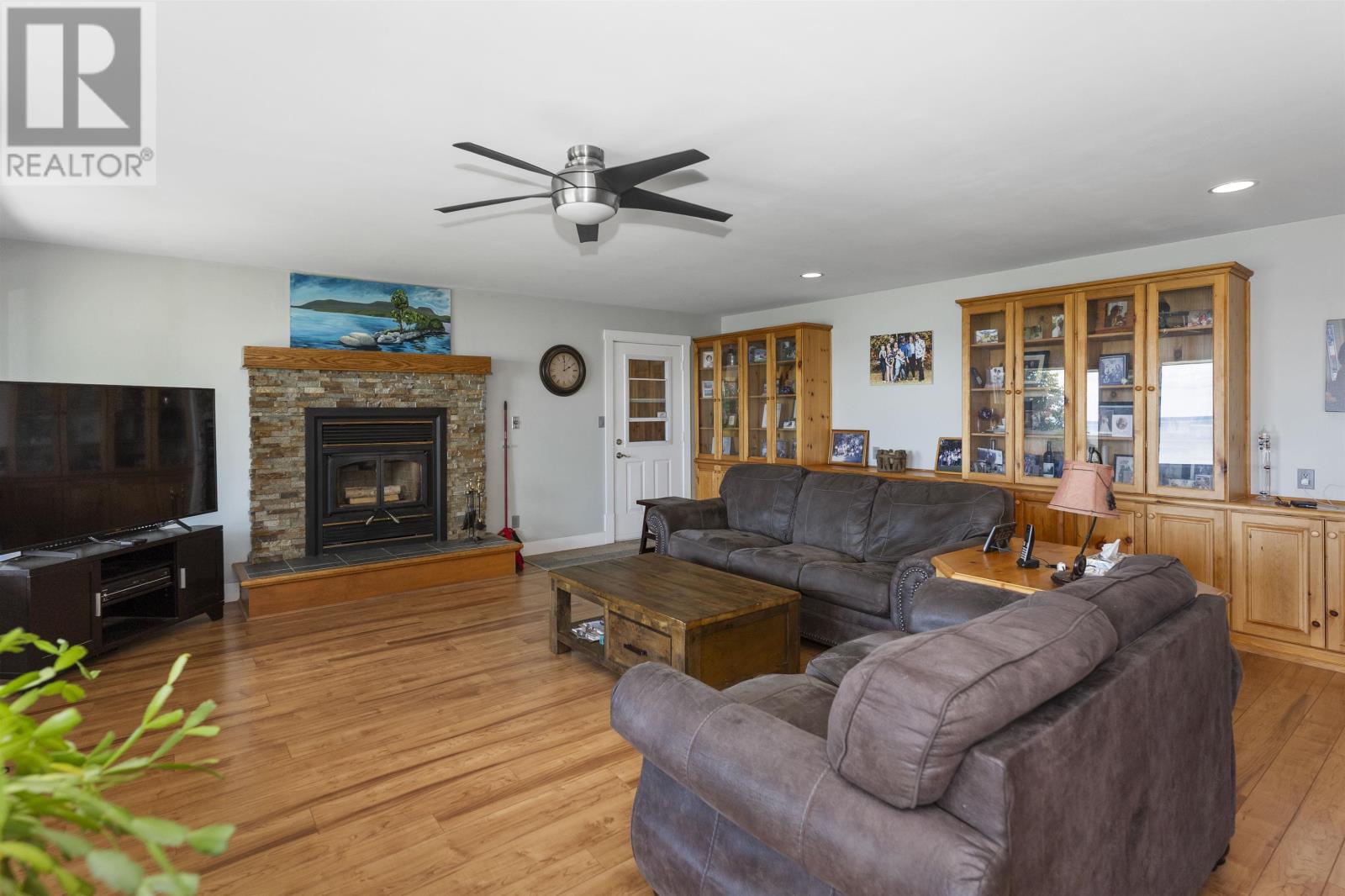 619 Grann DR - 6