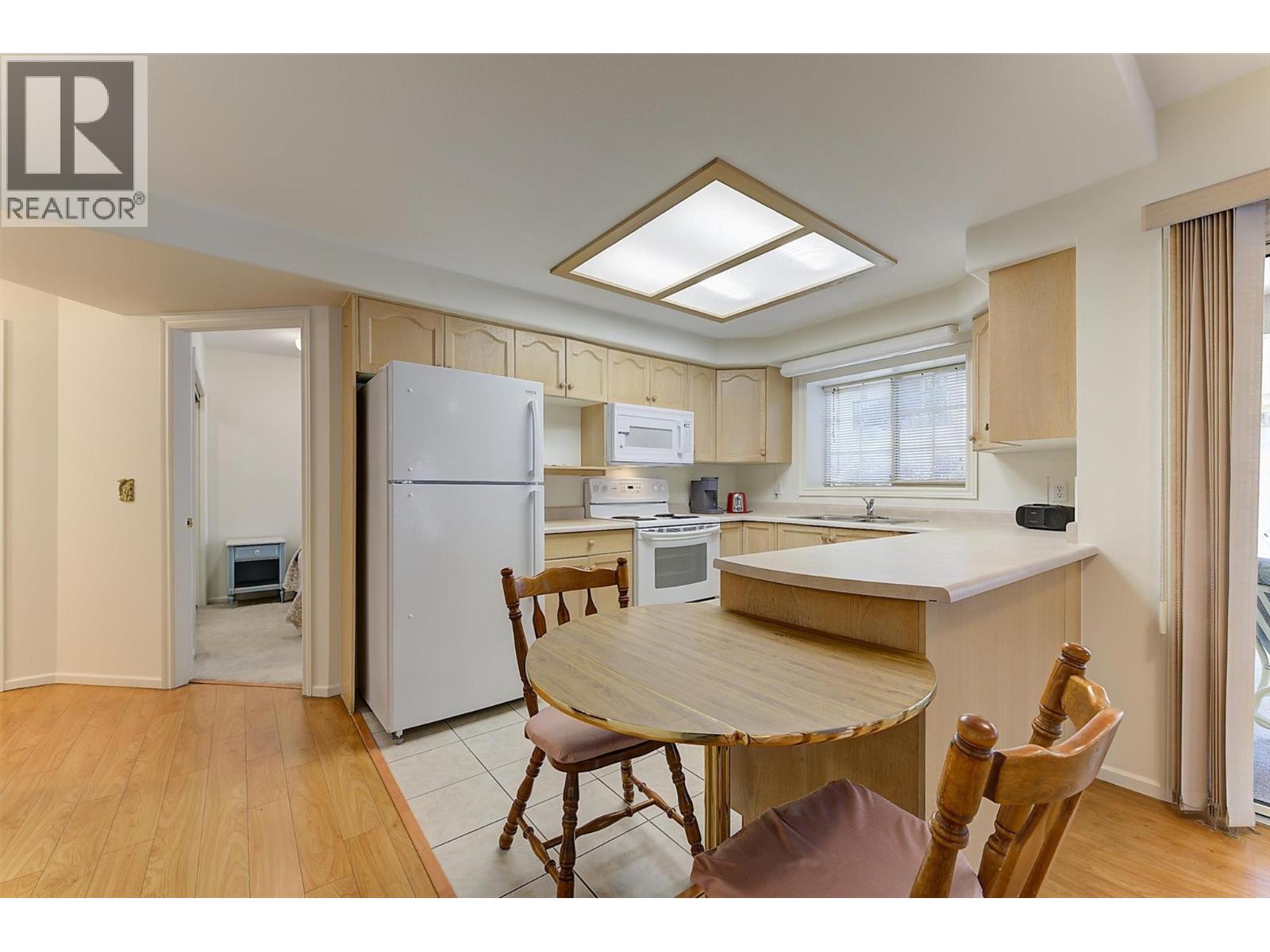 101 3335 Richter Street, Kelowna