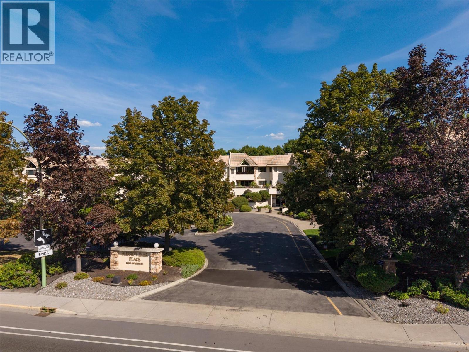 101 3335 Richter Street, Kelowna