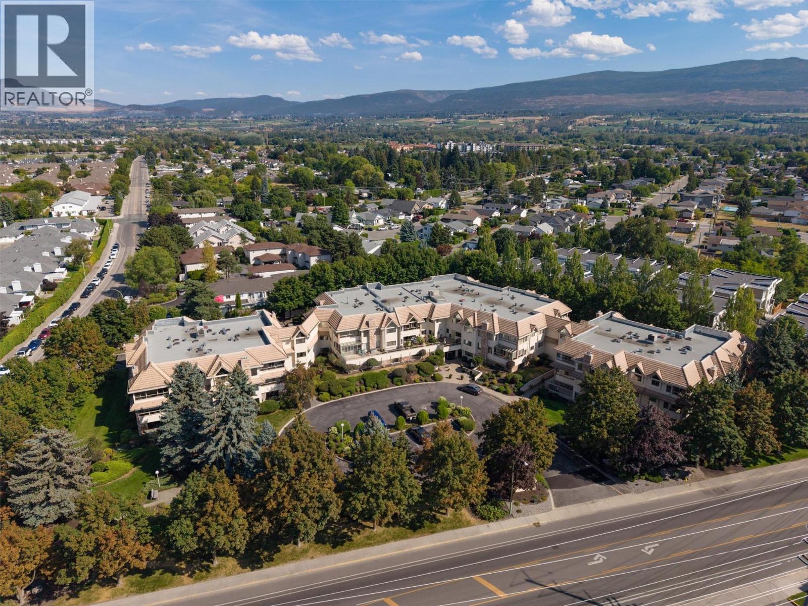 101 3335 Richter Street, Kelowna