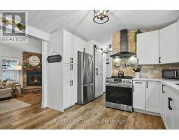 54 The Boardwalk, Wasaga Beach, ON L9Z3A8 Photo 13
