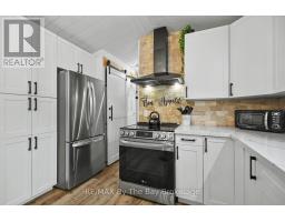 54 The Boardwalk, Wasaga Beach, ON L9Z3A8 Photo 14