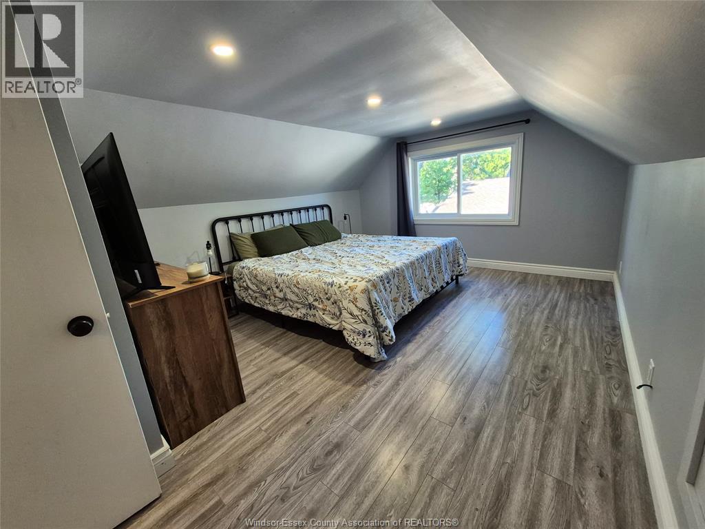 162 Munger AVENUE West - 26