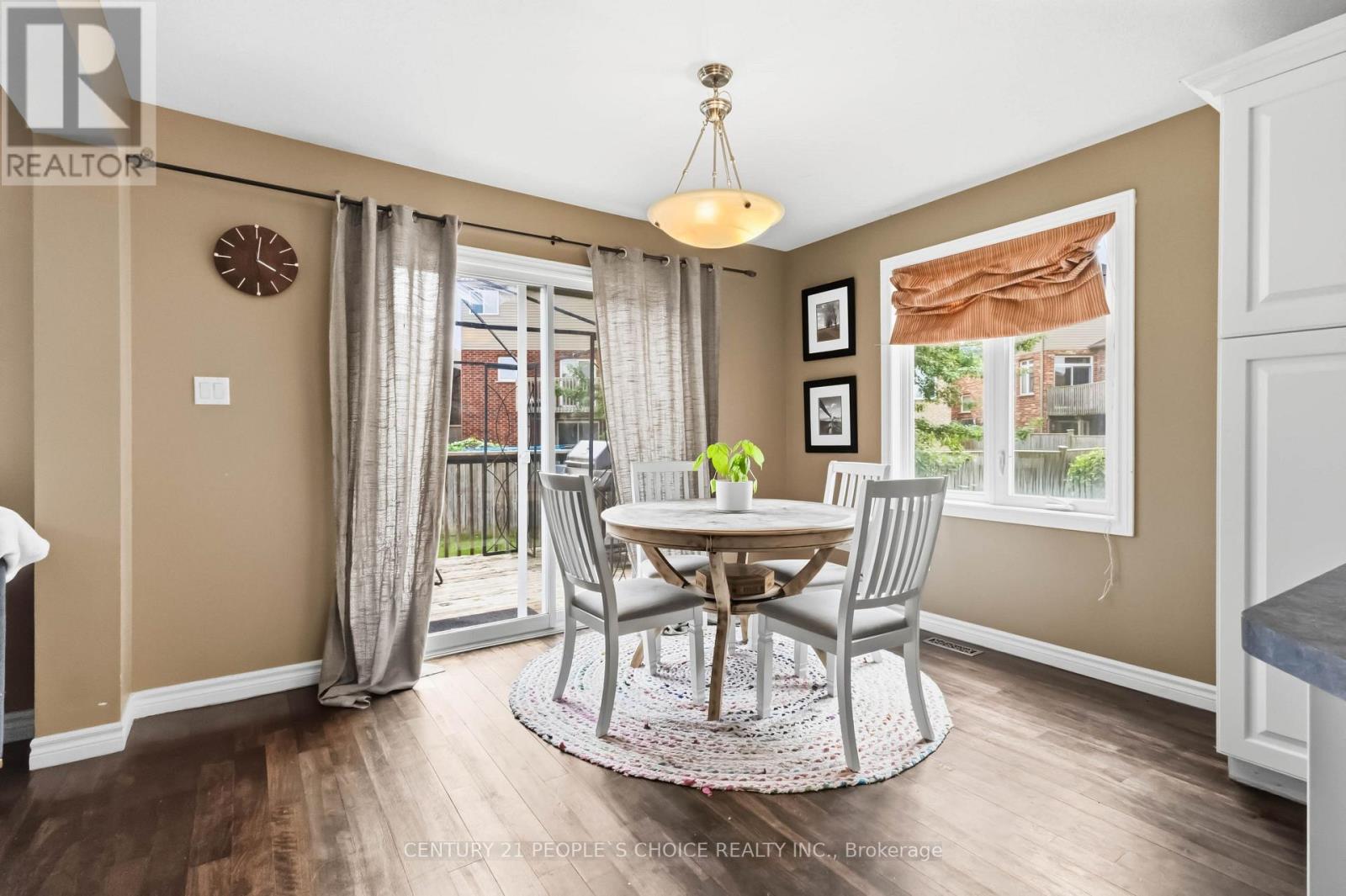 #15 400 SKYLINE AVENUE - Image 17