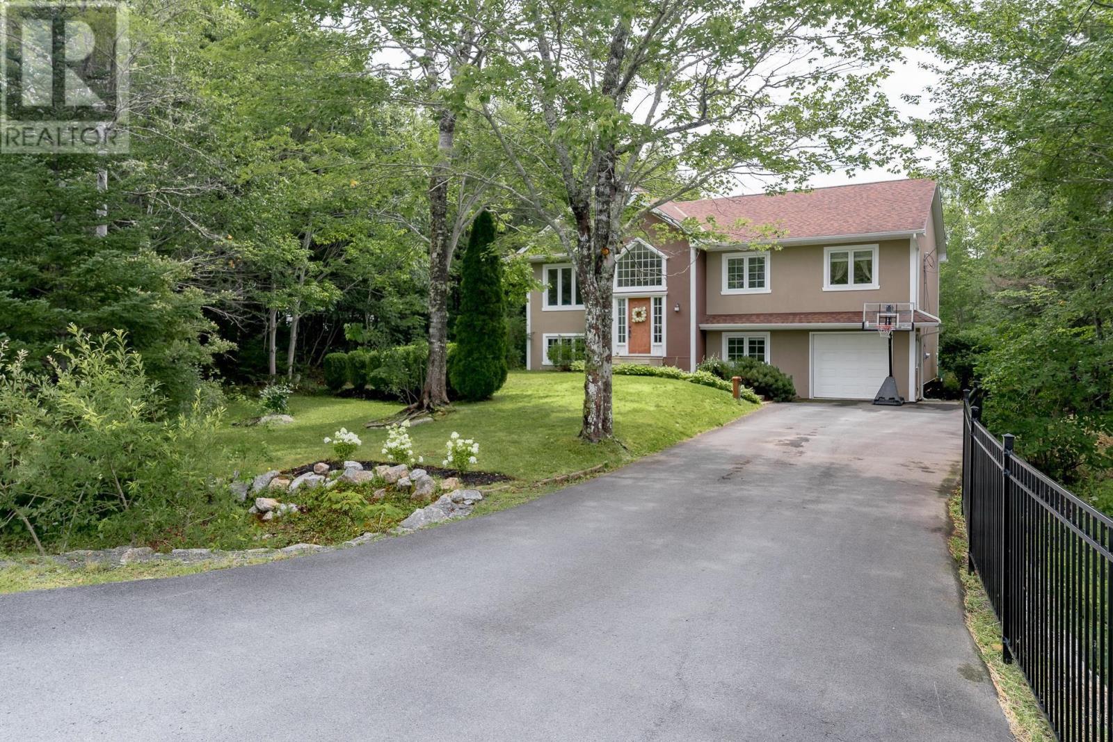 319 Buckingham Drive - 1