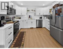 3pc Bathroom - 1, 2, 10225 105 Ave, La Crete, AB T0H2H0 Photo 11