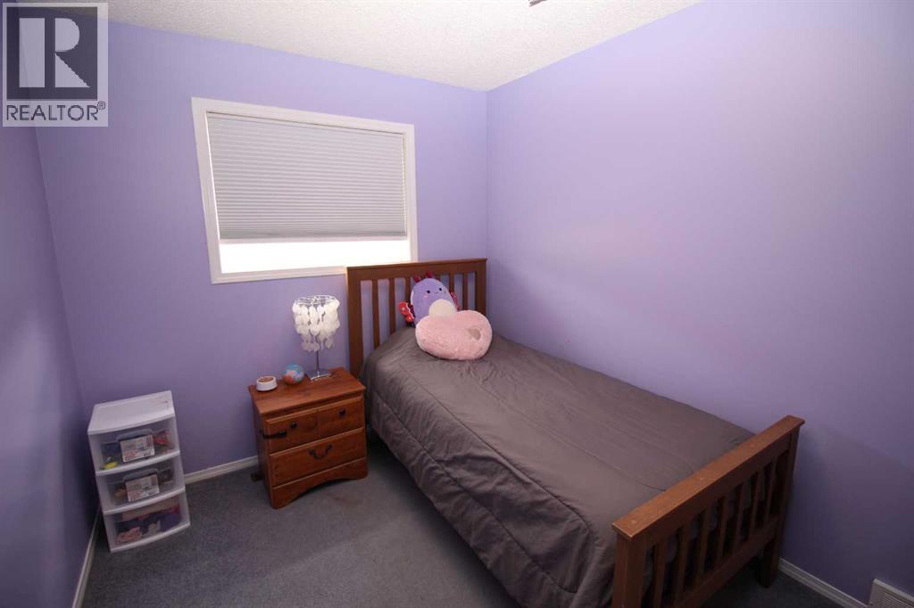215 Millview Green SW - 17