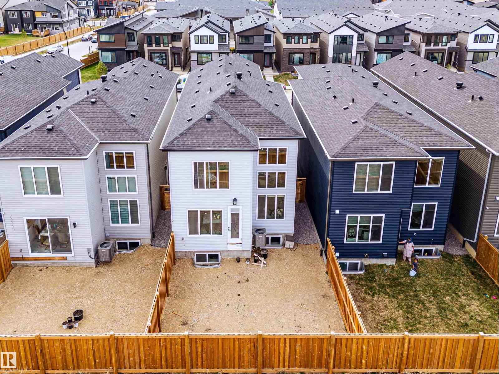 219 28 ST SW - 33