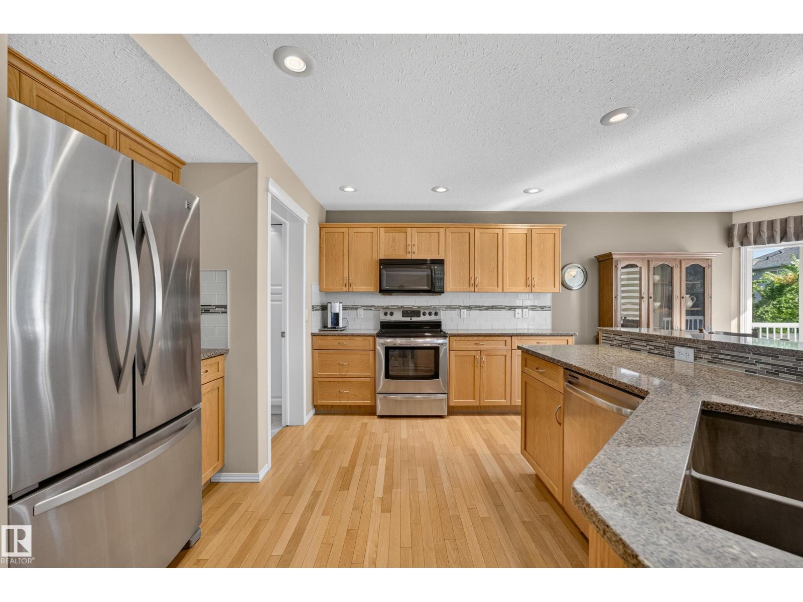 58 CARSON DR - 20