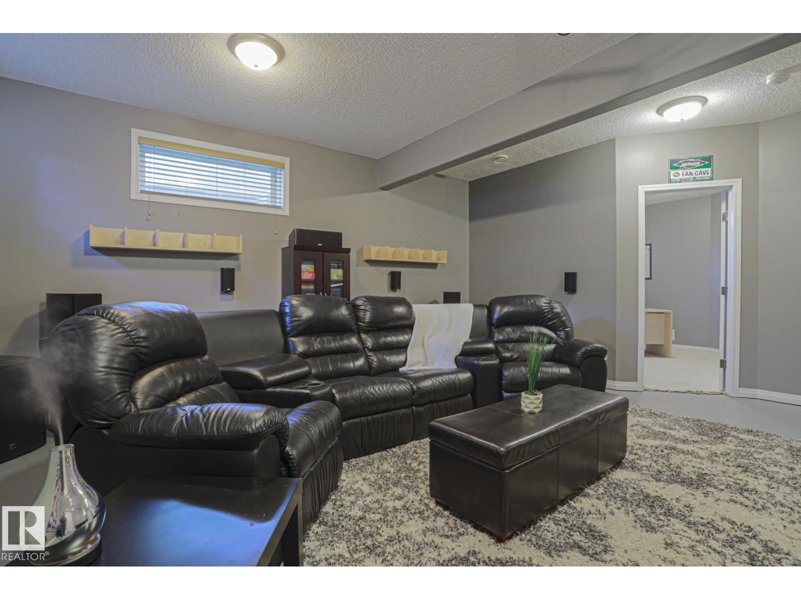 17468 89 ST NW - 39