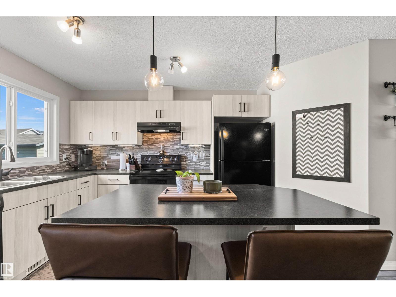 4306 PROWSE LINK LI SW - 18