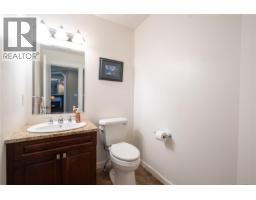 2400 Stirling Cres, Courtenay, BC V9N9W6 Photo 17