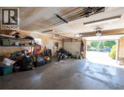 2400 Stirling Cres, Courtenay, BC V9N9W6 Photo 33