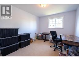 2400 Stirling Cres, Courtenay, BC V9N9W6 Photo 32