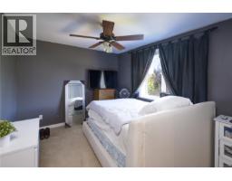 2400 Stirling Cres, Courtenay, BC V9N9W6 Photo 31