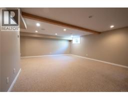 2400 Stirling Cres, Courtenay, BC V9N9W6 Photo 21