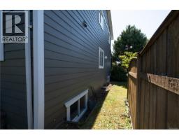 2400 Stirling Cres, Courtenay, BC V9N9W6 Photo 42
