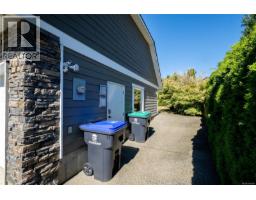 2400 Stirling Cres, Courtenay, BC V9N9W6 Photo 41