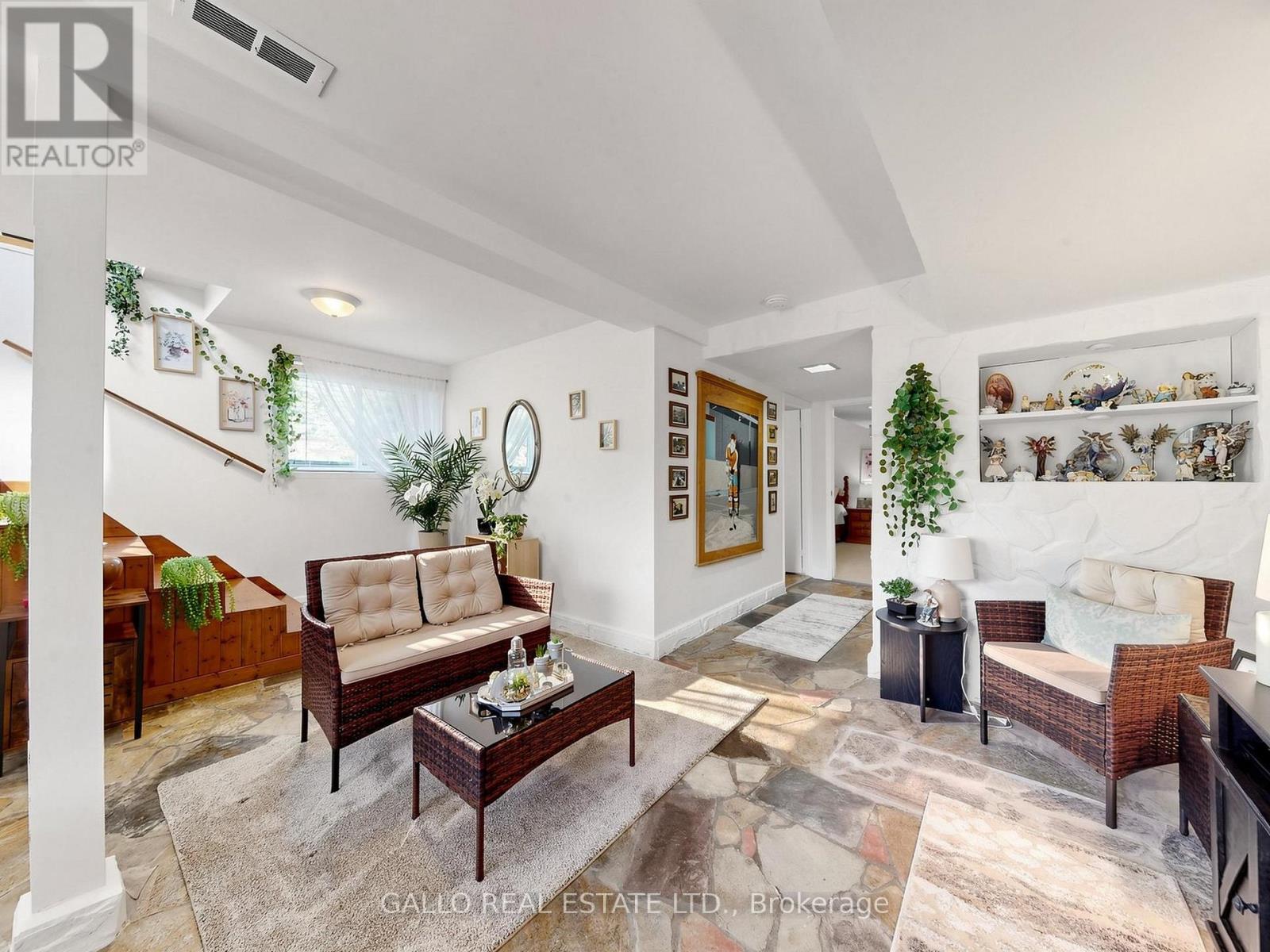 68 VALLEY ROAD - 16