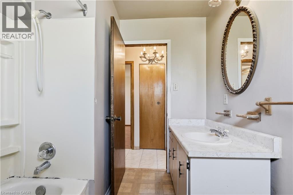 15 DUNCAIRN Court - 14