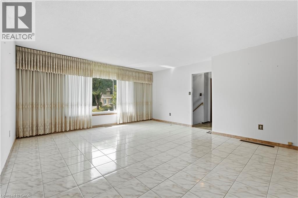 15 DUNCAIRN Court - Image 8