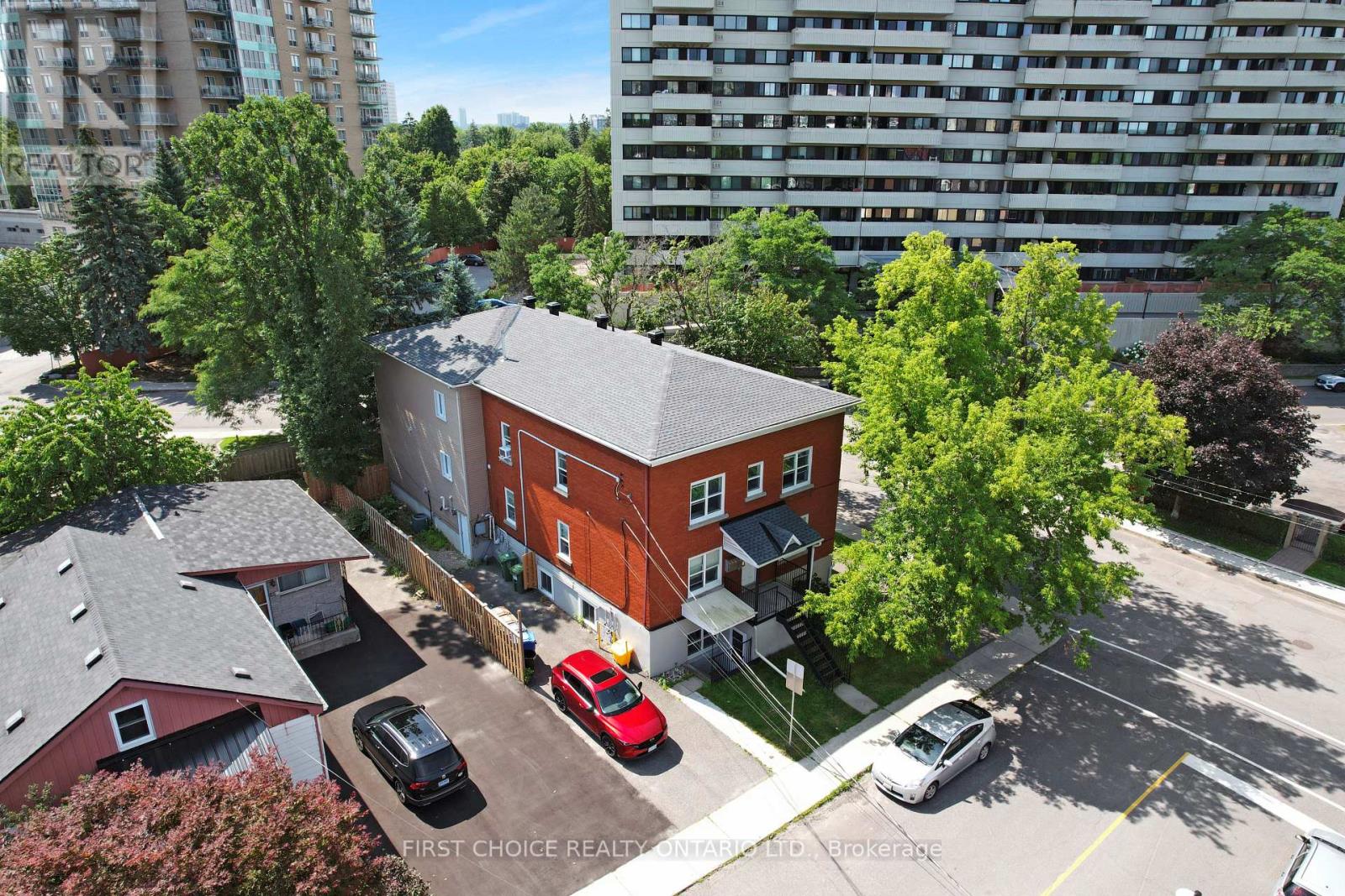 64 GENEST STREET - 2