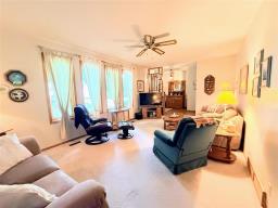 409 Third Street, Neepawa, MB R0J1H0 Photo 14