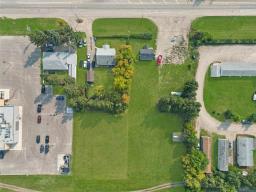 31 Main Street W, Neepawa, MB R0J1H0 Photo 8