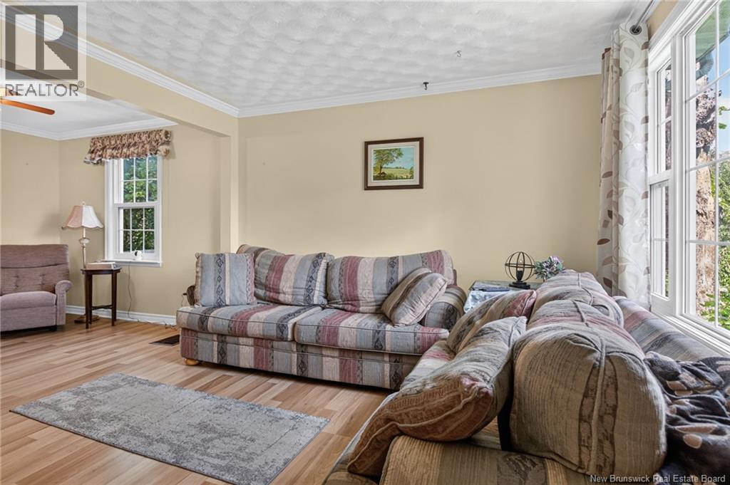 210 Blythwood Avenue - Image 10