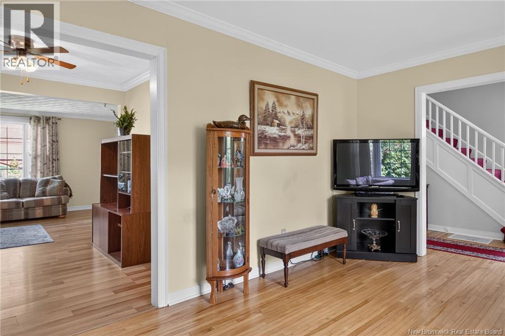 210 Blythwood Avenue - Image 11