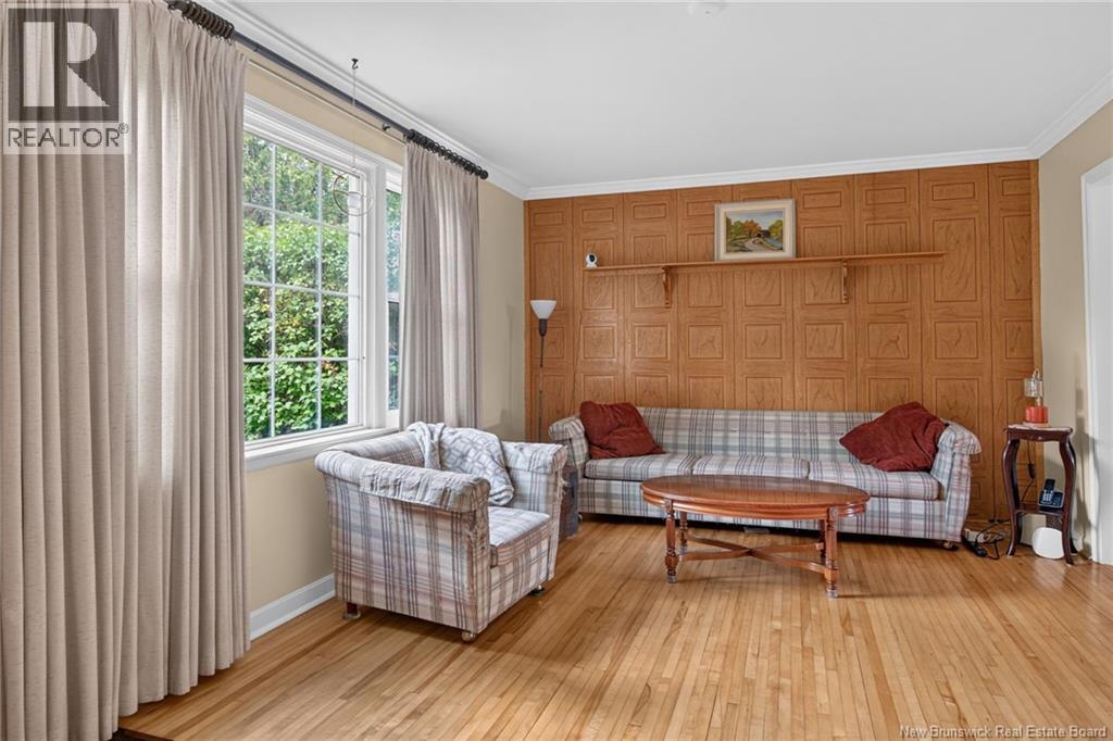 210 Blythwood Avenue - Image 12