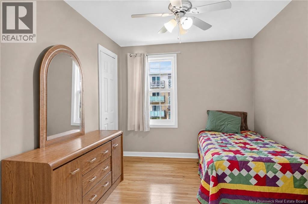 210 Blythwood Avenue - Image 21