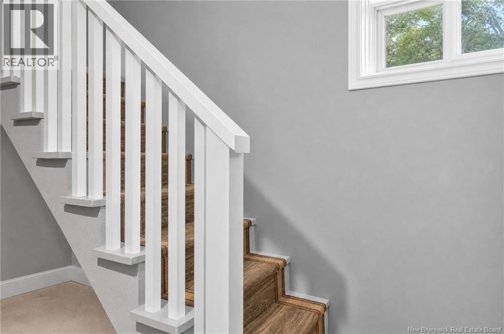 210 Blythwood Avenue - Image 23