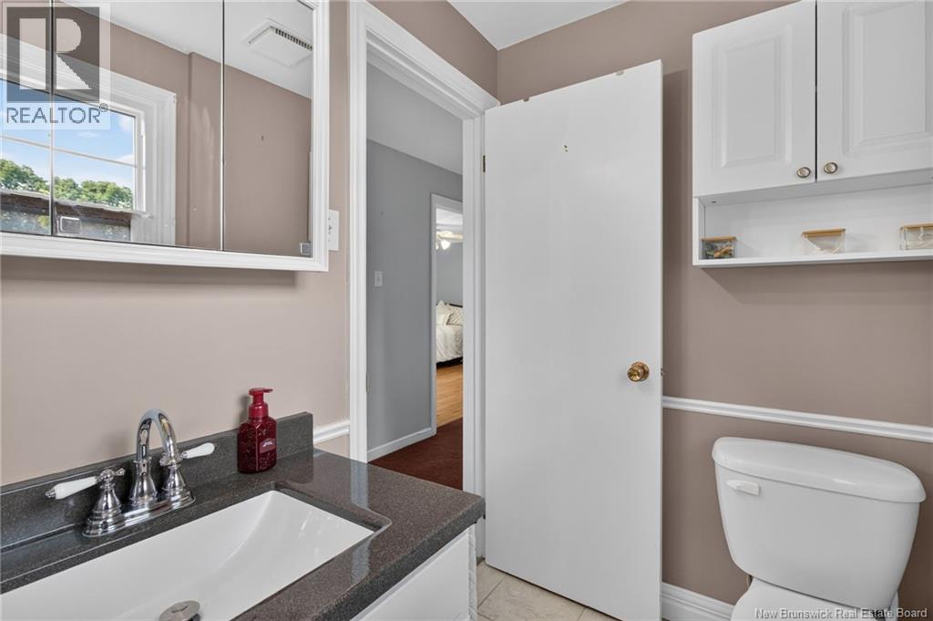 210 Blythwood Avenue - Image 30
